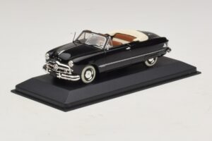 Ford FL Kabriolett Must Minichamps 1:43 400082231 Metall - pilt 2/5