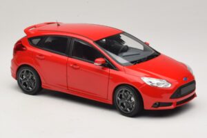 Ford Focus ST Mk2 Punane Minichamps 1:18 110082002 Metall - pilt 6/8