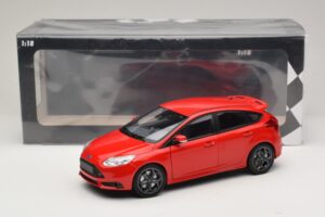 Ford Focus ST Mk2 Punane Minichamps 1:18 110082002 Metall - pilt 8/8