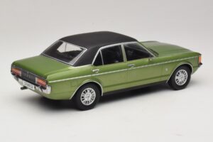 Ford Granada Mk1 Roheline Metallik & Must MCG 1:18 MCG18569 Metall - pilt 2/6