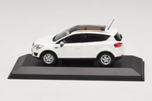 Ford Kuga Mk1 Valge Edasimüüja Väljaanne Minichamps 1:43 KUGA002 Metall