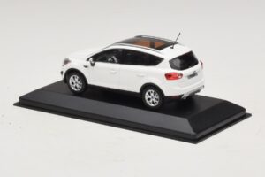 Ford Kuga Mk1 Valge Edasimüüja Väljaanne Minichamps 1:43 KUGA002 Metall - pilt 3/5