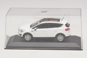 Ford Kuga Mk1 Valge Edasimüüja Väljaanne Minichamps 1:43 KUGA002 Metall - pilt 4/5