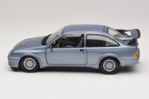 Ford Sierra RS Cosworth Sinine Minichamps 1:18 150084072 Metall - pilt 4/8