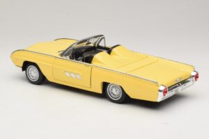 Ford Thunderbird Kabriolett Kollane Anson 1:18 30334-P1 Metall - pilt 7/8