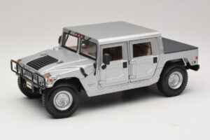 Hummer H1 Hardtop Hõbe Maisto 1:18 36857 Metall