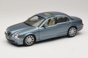 Jaguar S-Type X200 Sinine Maisto 1:18 31865 Metall