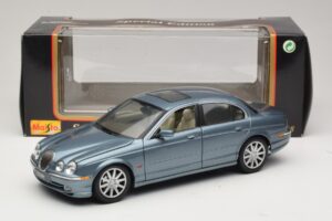 Jaguar S-Type X200 Sinine Maisto 1:18 31865 Metall - pilt 8/8
