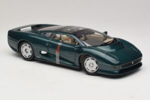 Jaguar XJ220 Roheline Metallik Maisto 1:18 31807 Metall - pilt 6/8