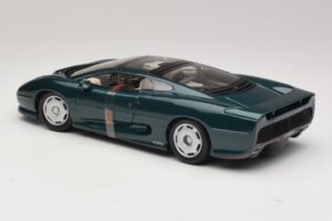Jaguar XJ220 Roheline Metallik Maisto 1:18 31807 Metall - pilt 7/8