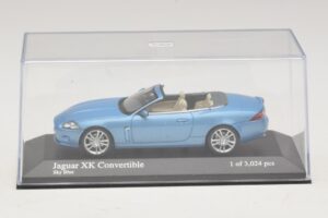 Jaguar XK X150 Kabriolett Helesinine Metallik Minichamps 1:43 400130530 Metall - pilt 4/5