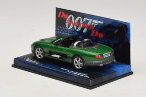 Jaguar XKR X100 Roadster Die Another Day Minichamps 1:43 045149 Metall - pilt 3/5