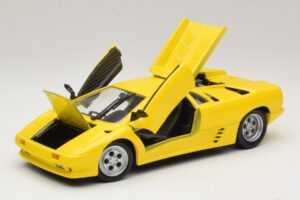 Lamborghini Diablo Kollane Maisto 1:18 32803 Metall - pilt 2/8