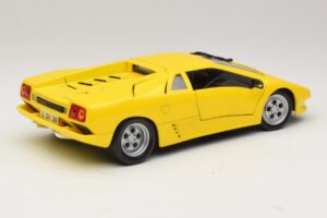Lamborghini Diablo Kollane Maisto 1:18 32803 Metall - pilt 3/8