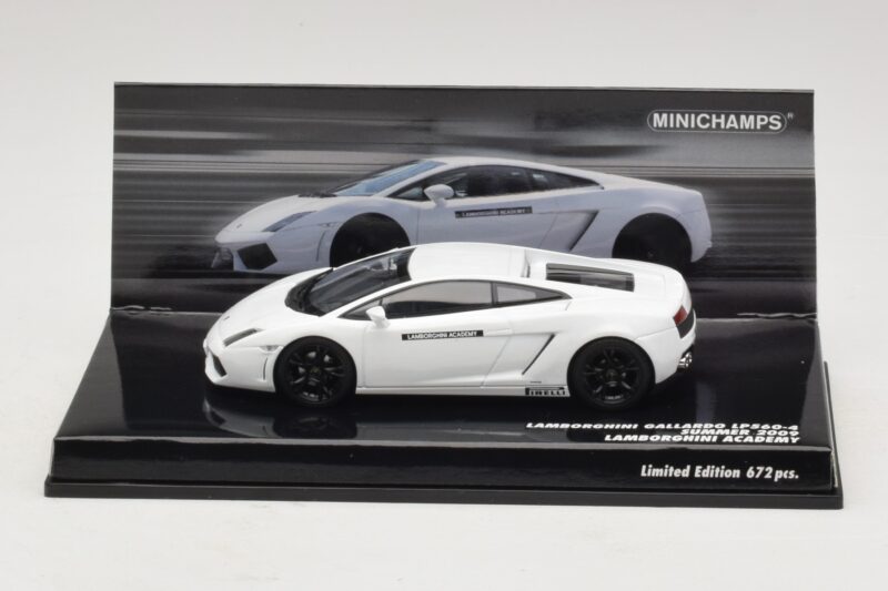 Lamborghini Gallardo LP560-4 Academy Valge Minichamps 1:43 436103801 Metall