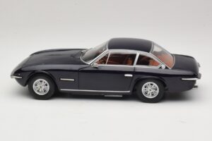 Lamborghini Islero S Tumesinine KK-Scale 1:18 KKDC181586 Metall - pilt 3/6