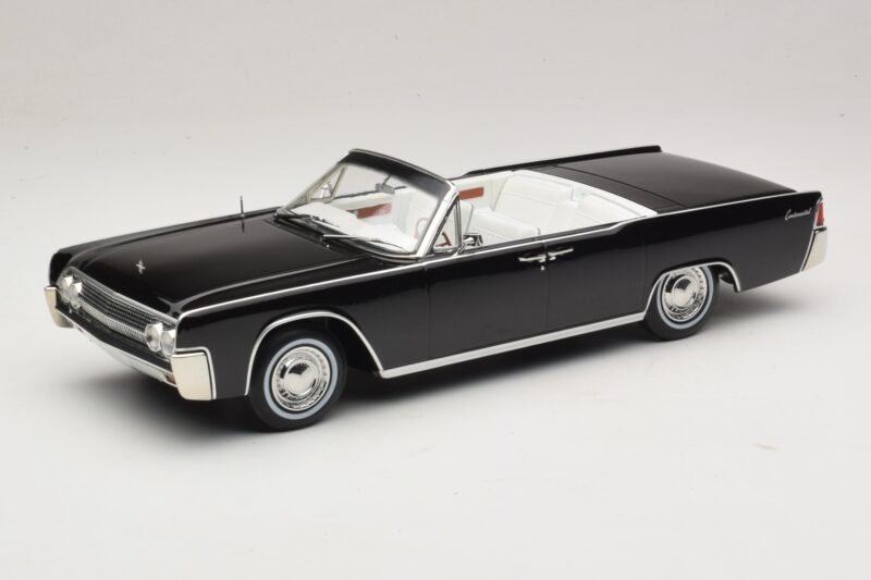 Lincoln Continental Convertible Must Bad Boys KK-Scale 1:18 KKDC181521 Metall