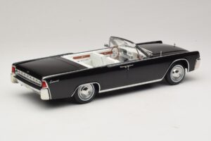 Lincoln Continental Convertible Must Bad Boys KK-Scale 1:18 KKDC181521 Metall - pilt 3/7