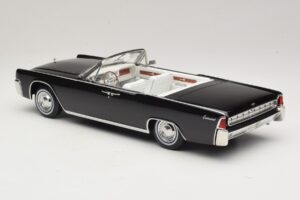 Lincoln Continental Convertible Must Bad Boys KK-Scale 1:18 KKDC181521 Metall - pilt 6/7