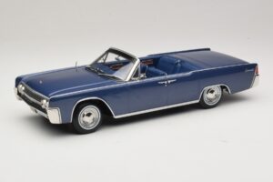 Lincoln Continental Convertible Sinine Metallik The Lincoln Lawyer KK-Scale 1:18 KKDC181522 Metall