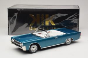 Lincoln Continental Convertible Türkiissinine Metallik KK-Scale 1:18 KKDC181524 Metall - pilt 7/7