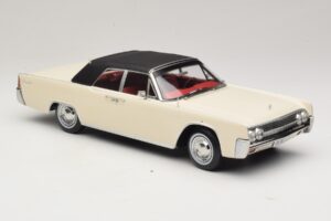 Lincoln Continental Convertible Valge John F. Kennedy KK-Scale 1:18 KKDC181523 Metall - pilt 5/7