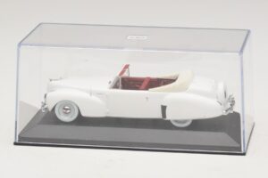 Lincoln Continental Kabriolett Valge Minichamps 1:43 400082501 Metall - pilt 4/5