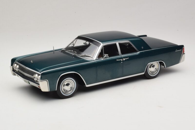 Lincoln Continental Tumeroheline Metallik Matrix Reloaded & Revolutions KK-Scale 1:18 KKDC181481 Metall