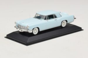 Lincoln Continental Mark II Helesinine Minichamps 1:43 400082304 Metall - pilt 2/5