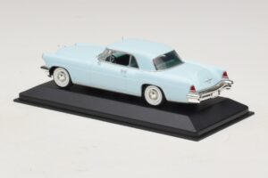 Lincoln Continental Mark II Helesinine Minichamps 1:43 400082304 Metall - pilt 3/5