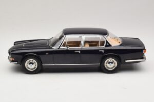 Maserati Quattroporte I Tumesinine KK-Scale 1:18 KKDC181513 Metall - pilt 3/6