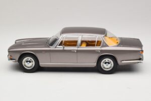 Maserati Quattroporte I Hall Metallik KK-Scale 1:18 KKDC181511 Metall - pilt 3/6