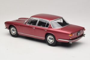 Maserati Quattroporte I Punane Metallik KK-Scale 1:18 KKDC181512 Metall - pilt 5/6