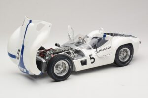 Maserati Tipo 61 #5 Camoradi S. Moss / D. Gurney 1000km Nurburgring Winner 1960 Minichamps 1:12 120601205 Metall - pilt 2/8