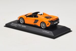 McLaren 675LT Spider Oranž Minichamps 1:43 537154431 Metall - pilt 3/5