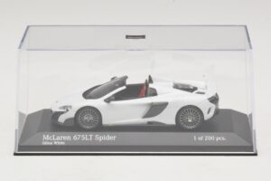 McLaren 675LT Spider Silica White Minichamps 1:43 537154432 Metall - pilt 4/5