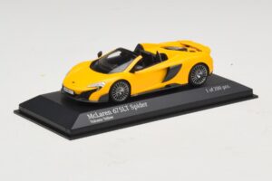 McLaren 675LT Spider Volcano Yellow Minichamps 1:43 537154430 Metall - pilt 2/5
