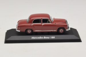 Mercedes 180 W120 Punane Maxichamps 1:43 940033101 Metall