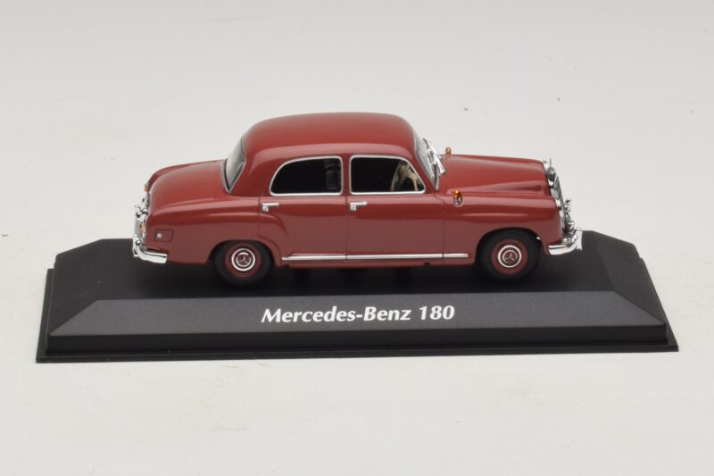 Mercedes 180 W120 Punane Maxichamps 1:43 940033101 Metall