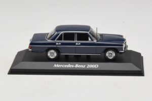 Mercedes 200D W115 Sinine Maxichamps 1:43 940034000 Metall