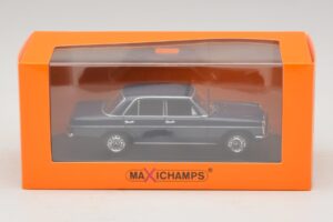 Mercedes 200D W115 Sinine Maxichamps 1:43 940034000 Metall - pilt 5/5