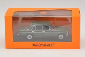 Mercedes 200D W115 Tumeroheline Maxichamps 1:43 940034001 Metall - pilt 5/5