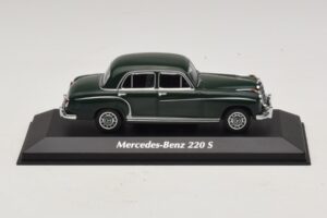Mercedes 220 S W180 Tumeroheline Maxichamps 1:43 940033001 Metall