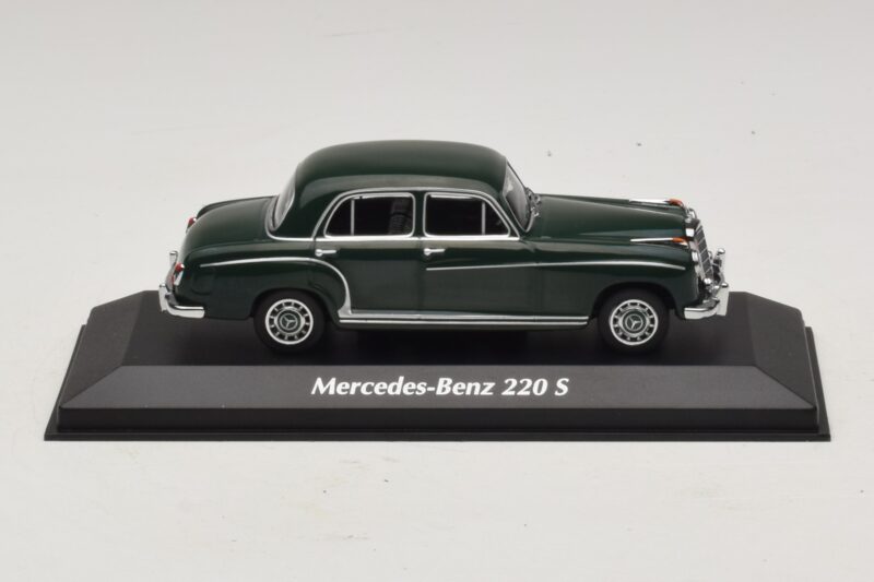 Mercedes 220 S W180 Tumeroheline Maxichamps 1:43 940033001 Metall