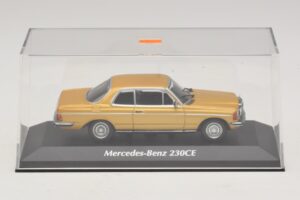 Mercedes 230 CE C123 Kuldne Metallik Maxichamps 1:43 940032220 Metall - pilt 4/5