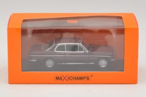 Mercedes 230 CE C123 Punane Maxichamps 1:43 940032221 Metall - pilt 5/5