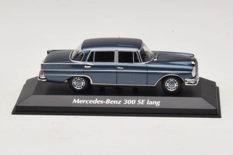 Mercedes 300 SE W112 Lang Sinine Metallik Maxichamps 1:43 940035200 Metall