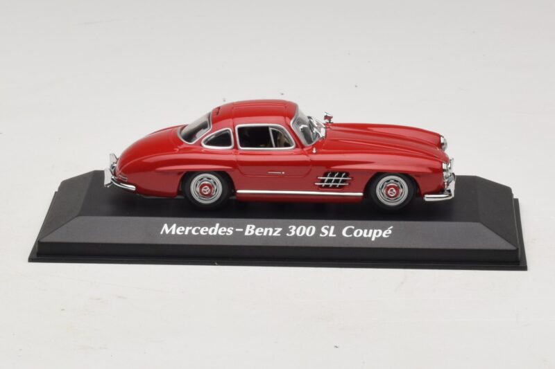 Mercedes 300 SL W198 Punane Maxichamps 1:43 940039001 Metall