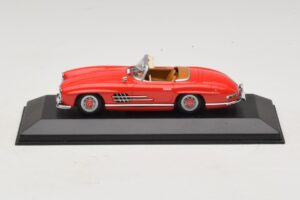 Mercedes 300 SL W198 Punane Pruuni Salongiga Minichamps 1:43 MB009 Metall