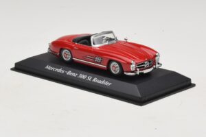 Mercedes 300 SL W198 Roadster Punane Maxichamps 1:43 940039031 Metall - pilt 3/5